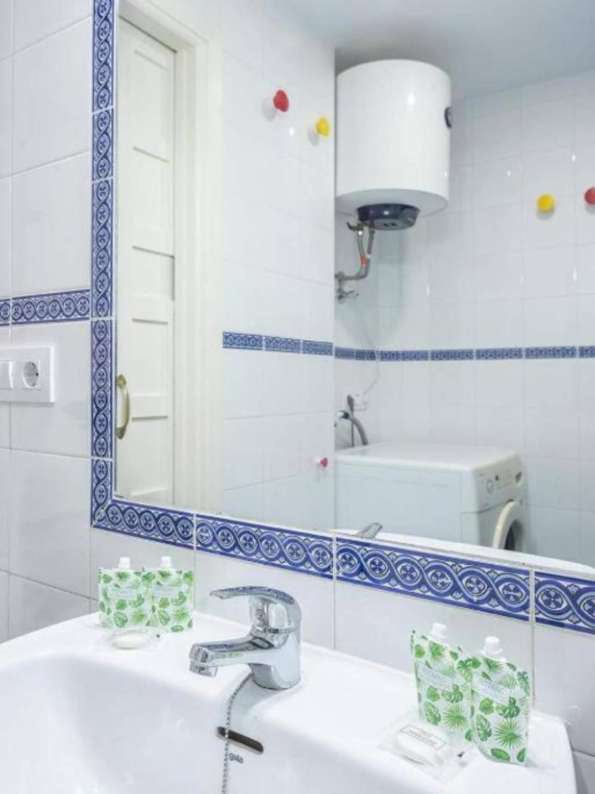 Moderno Apartamento Cerca A Plaza Espana Séville Extérieur photo